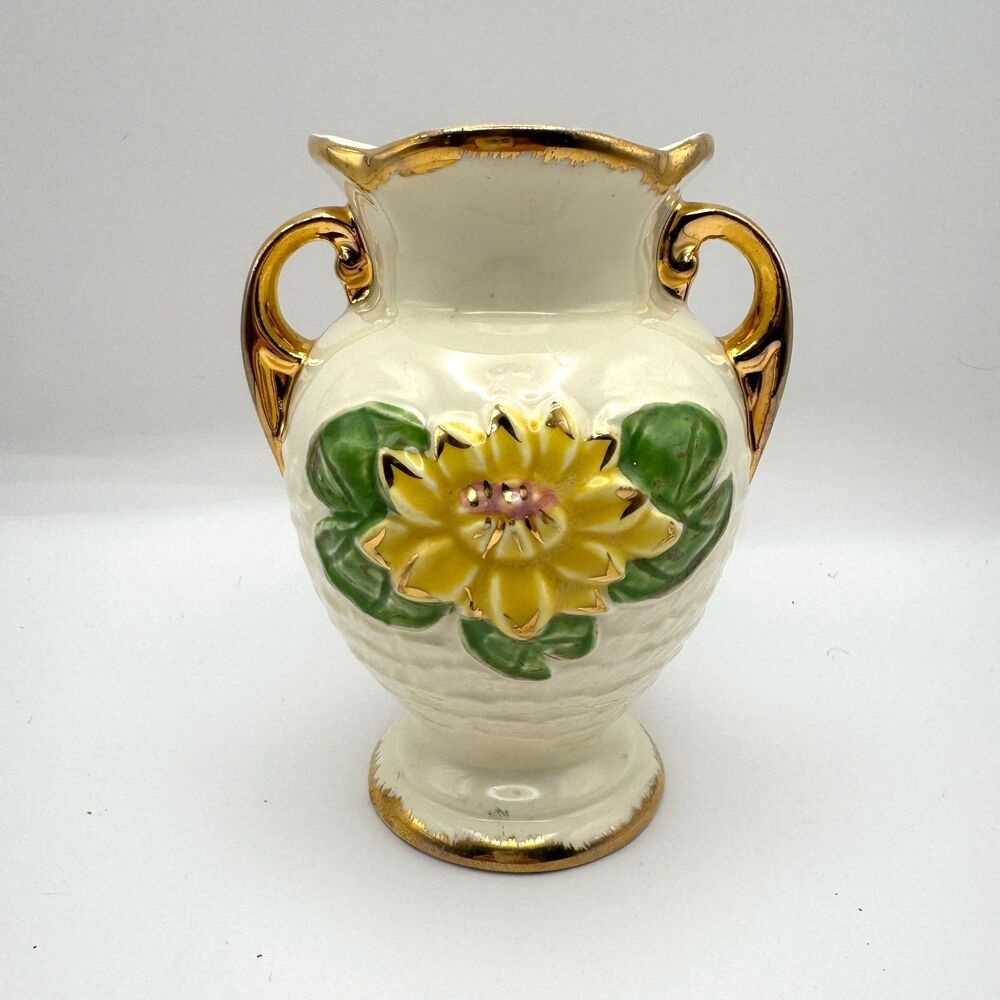 Vintage Hull Pottery Water Lily Vase L-1 Gold Trim Double Handle